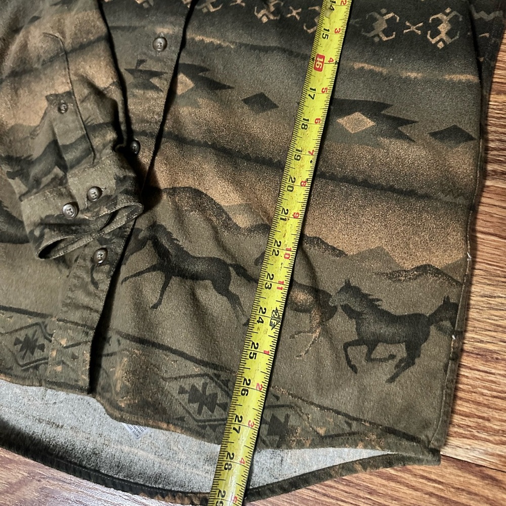 Cabela's Horse Pattern Flannel Shirt Women's Medium Brown Southwestern Aztec - Picture 7 of 8
